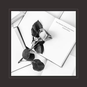 扒开大腿狠狠挺进视频
